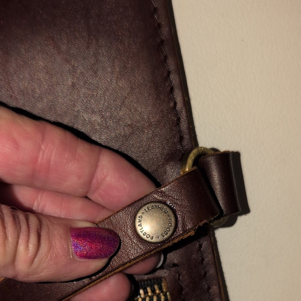Portland Leather Goods Adriana Pouch Wristlet - Picture 7 of 8